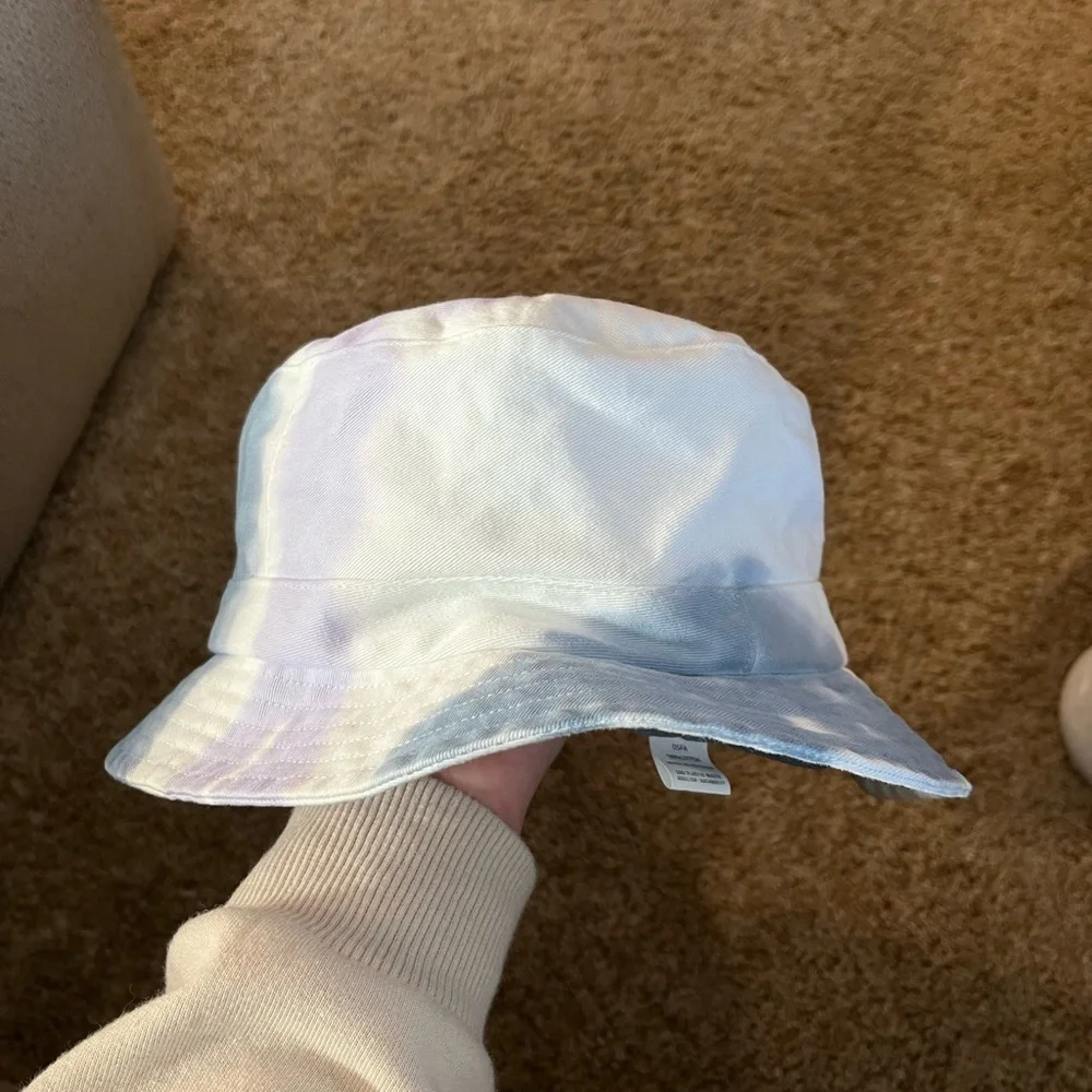 Unisex Adidas Blue and White Bucket Hat Classic Design - Picture 2 of 3